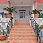 Amazing View 2 Bedroom Apartment With Terrace