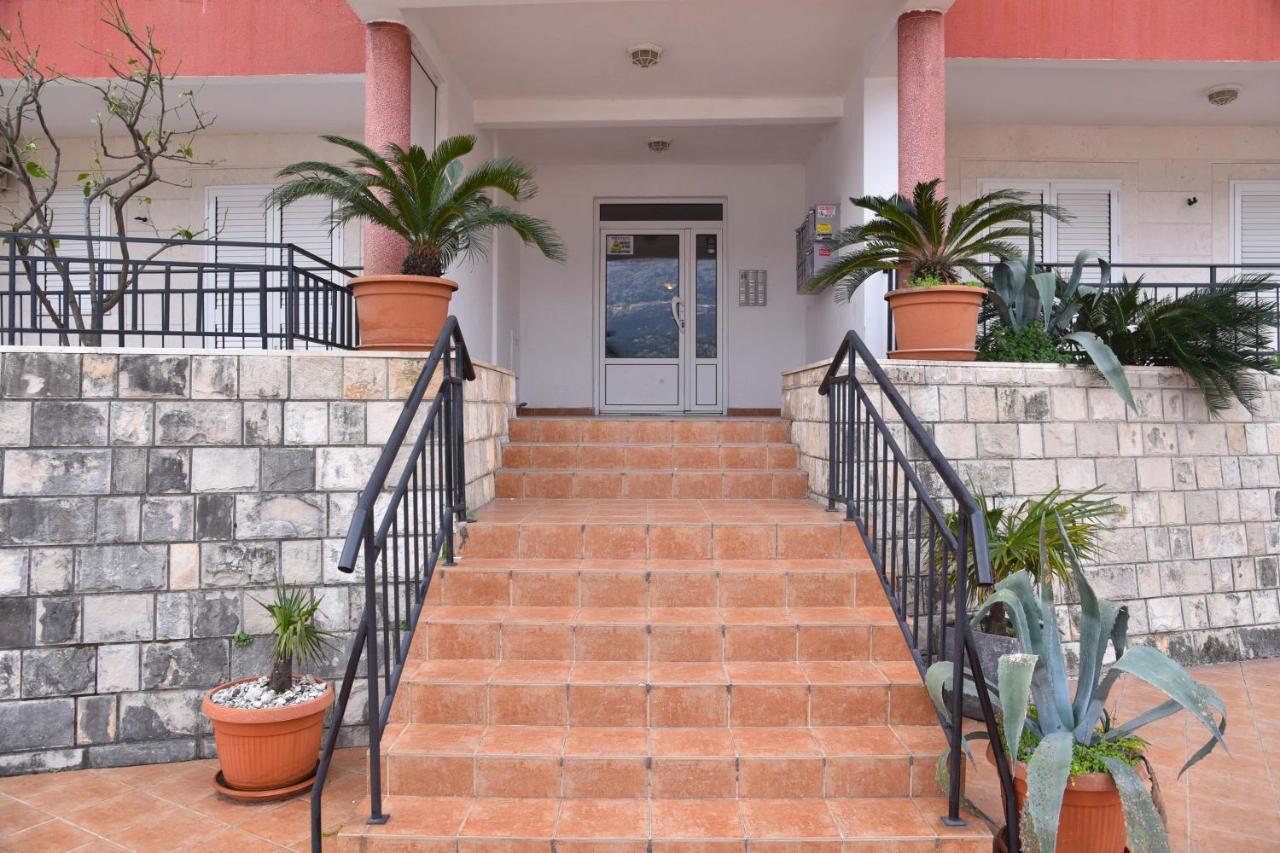 Apartman Amazing View 2 Bedroom With Terrace *